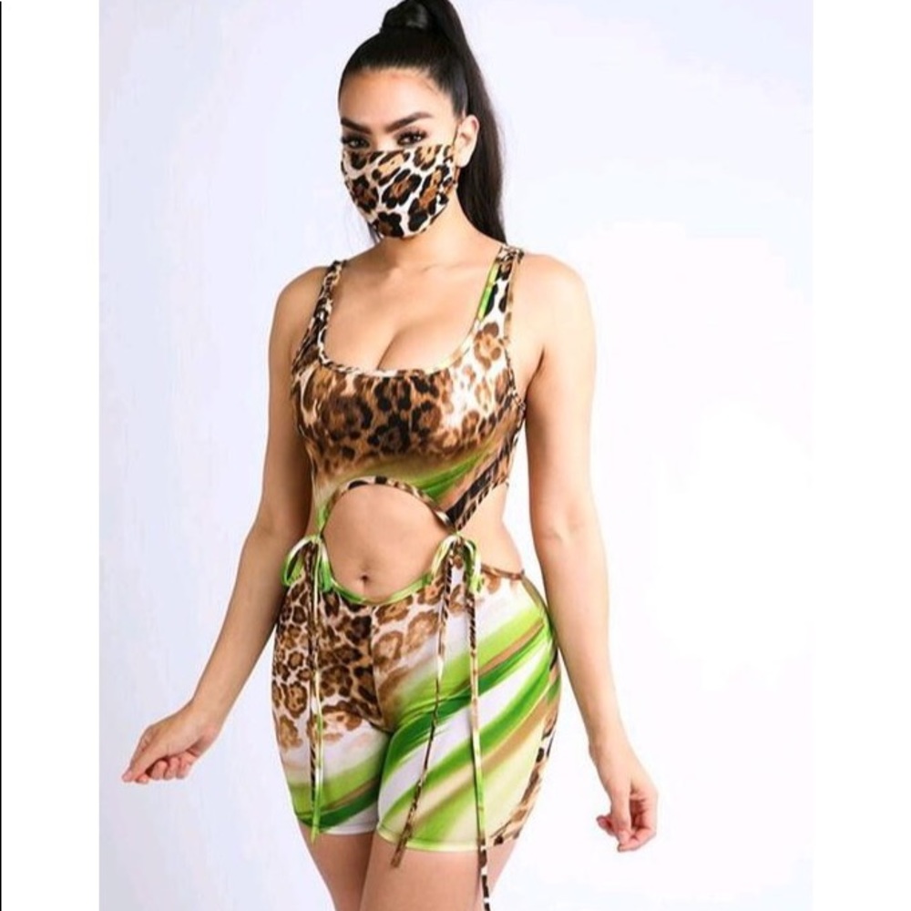 One piece wit matching mask